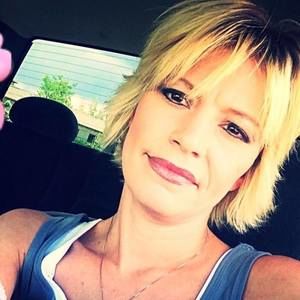 Meet your Posher, Tina